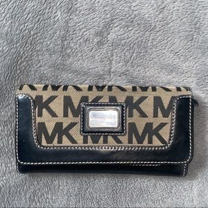 michael kors wallet